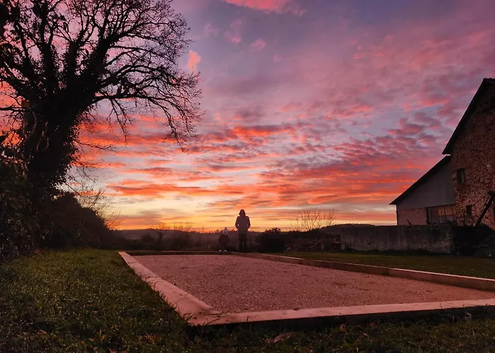 La Source Du Bonheur Et Table D'hotes 3*