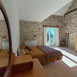 La Source Du Bonheur Et Table D'hôtes Couette-café