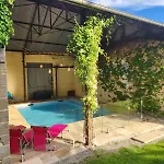 La Source Du Bonheur Et Table D'hôtes 3*