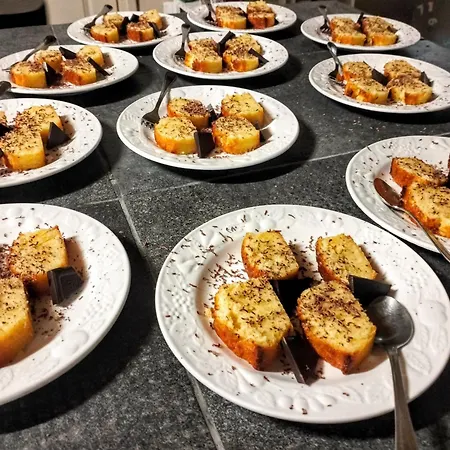 La Source Du Bonheur Et Table D'hotes 3* Rieupeyroux (Aveyron)