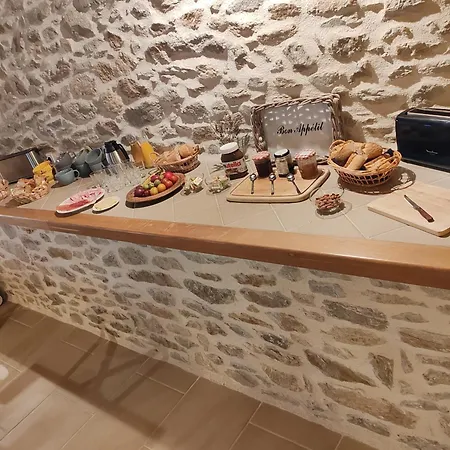 ベッド・アンド・ブレックファスト La Source Du Bonheur Et Table D'hotes *