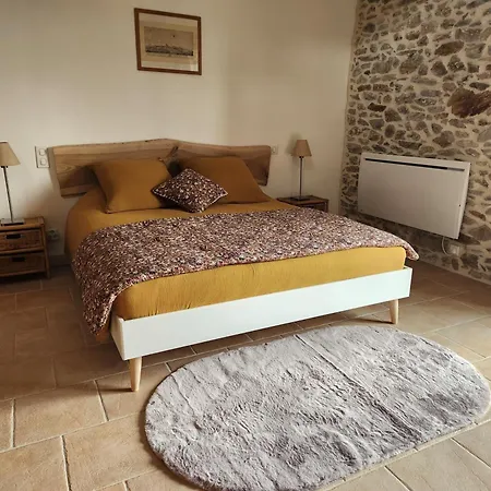 La Source Du Bonheur Et Table D'hotes Отель типа 