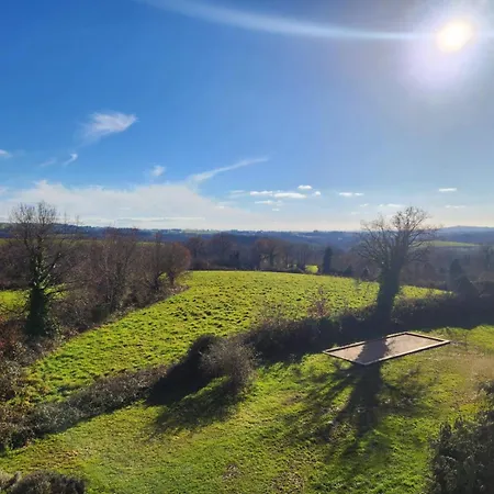 Bed & Breakfast La Source Du Bonheur Et Table D'hotes 3*