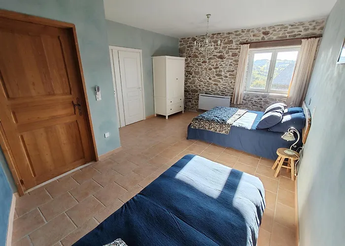 Bed & Breakfast La Source Du Bonheur Et Table D'hotes Rieupeyroux (Aveyron)