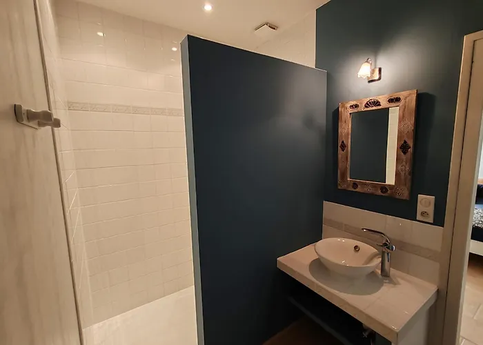 La Source Du Bonheur Et Table D'hotes Rieupeyroux (Aveyron)