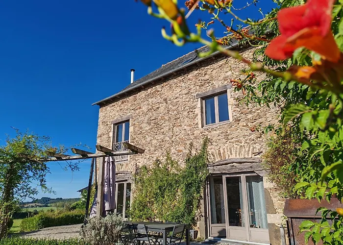 La Source Du Bonheur Et Table D'hotes Bed & Breakfast