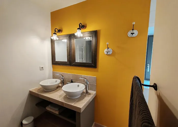 Oda ve Kahvaltı La Source Du Bonheur Et Table D'hotes