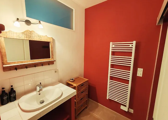 La Source Du Bonheur Et Table D'hotes 3* Rieupeyroux (Aveyron)