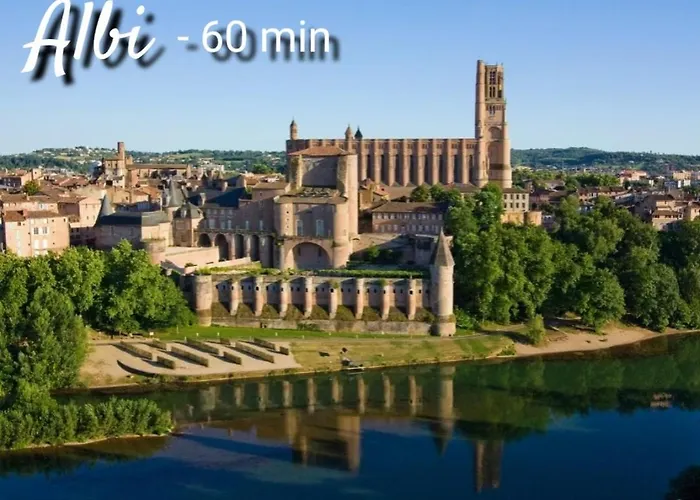 La Source Du Bonheur Et Table D'hotes Rieupeyroux (Aveyron)