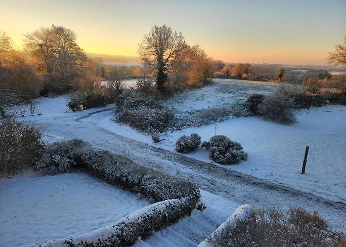 La Source Du Bonheur Et Table D'hotes Bed & Breakfast