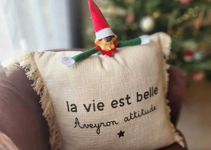 La Source Du Bonheur Et Table D'hotes Rieupeyroux (Aveyron)