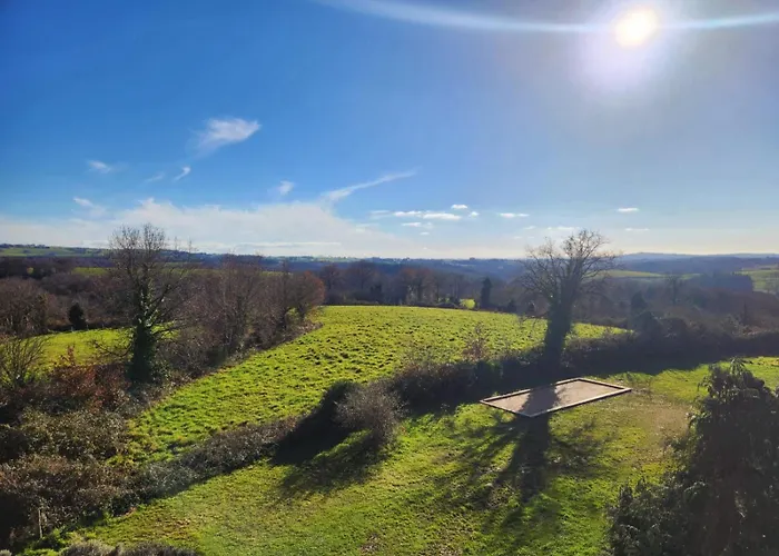 Bed & Breakfast La Source Du Bonheur Et Table D'hotes 3*