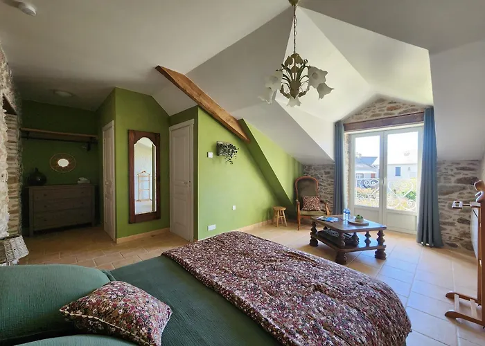 Bed & Breakfast La Source Du Bonheur Et Table D'hotes Rieupeyroux (Aveyron)